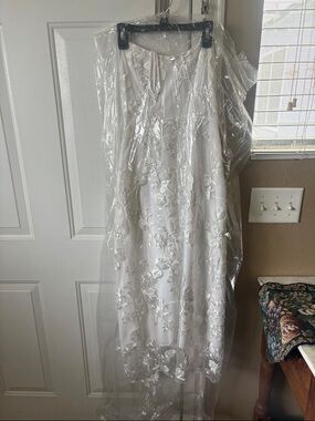 Park & Fifth Ivory Floral Lace bridal Dress